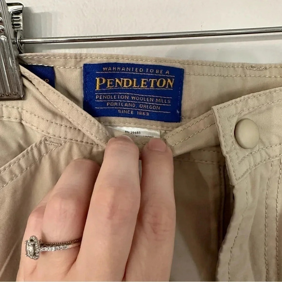 Pendleton Khaki Cargo Zip Off Pants Size 36 GUC - Picture 11 of 13